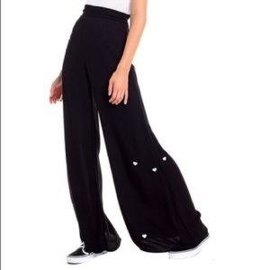 Wildfowl all the hearts black trousers